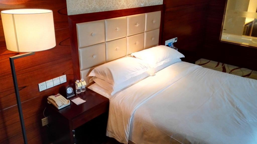 Ziguangyuan Hotel Jilin Bagian luar foto